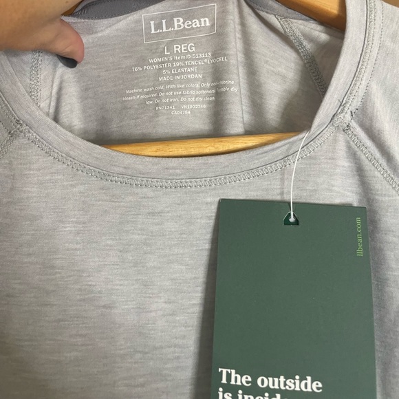 Llbean Everyday Sunsmart crew neck. Size Large - Picture 2 of 5